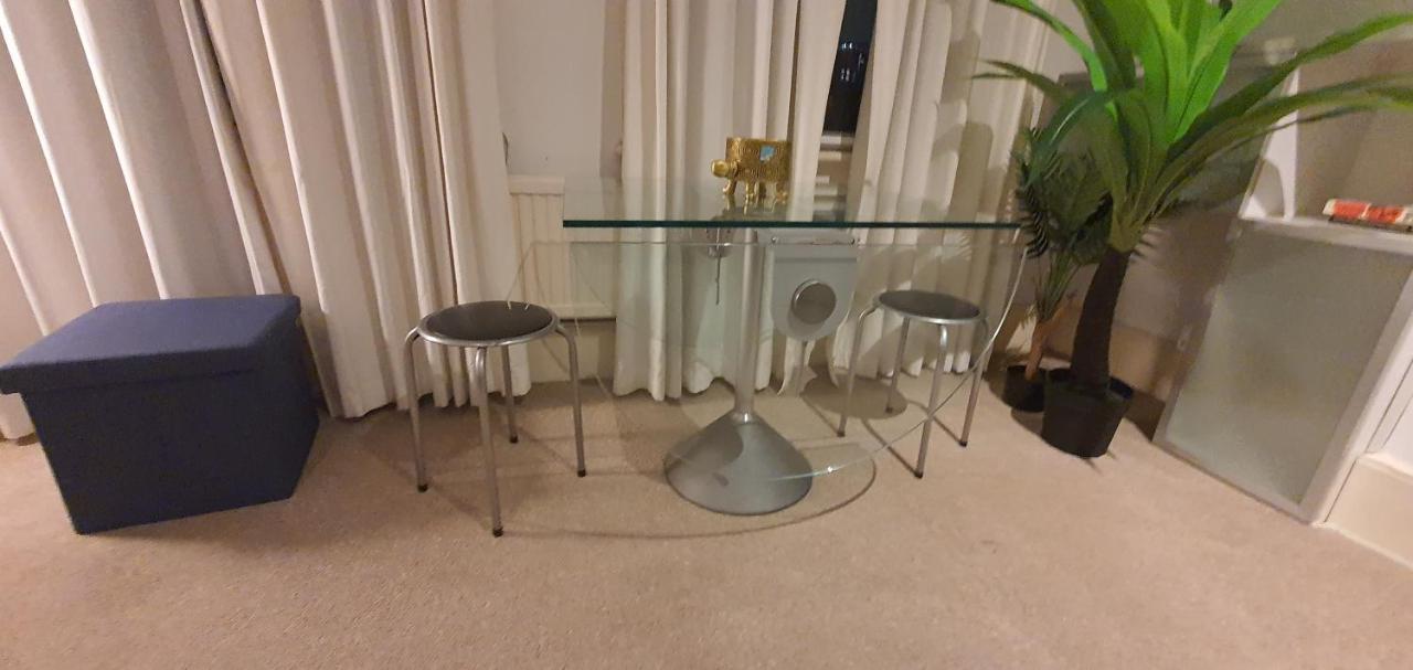 Walk To London Bridge En Suite Apartment With Kitchen Exterior photo